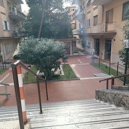 Appartamento Per 4 In Via Tiburtina, Wi-Fi, Metro B E Bus Per Il Centro E La Sapienza Roma Exterior foto